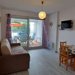Rdc, Proche Et Commerces, Terrasse, Wifi Gratuit, Park 1 Voiture, 4 Couchages - Fr-1-423-230 *