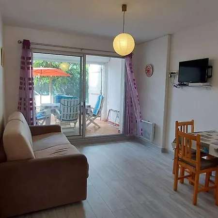Rdc, Proche Et Commerces, Terrasse, Wifi Gratuit, Park 1 Voiture, 4 Couchages - Fr-1-423-230 *