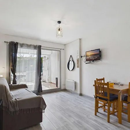 Rdc, Proche Et Commerces, Terrasse, Wifi Gratuit, Park 1 Voiture, 4 Couchages - Fr-1-423-230 Le Grau-dʼAgde