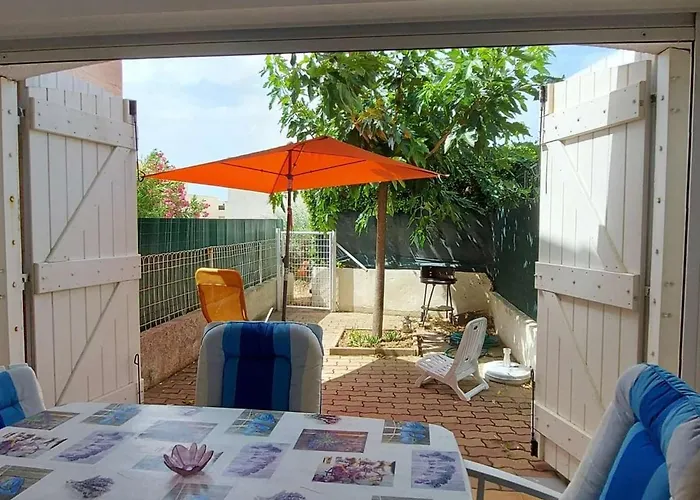 Rdc, Proche Et Commerces, Terrasse, Wifi Gratuit, Park 1 Voiture, 4 Couchages - Fr-1-423-230 Appartamento *
